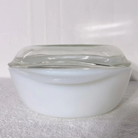 Vintage Dynaware Pyr O Rey Round Casserole With Lid Brown Floral Milk Glass - Picture 9 of 15